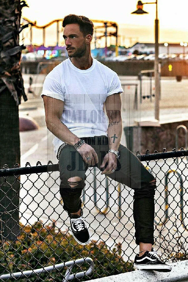 Trendy Ripped Jeans for Men - Blog