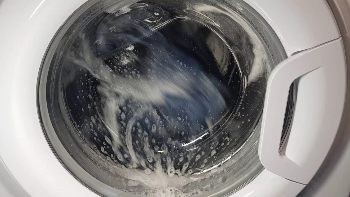 How to take care of RAW denim? How to wash raw denim? Tailored Jeans