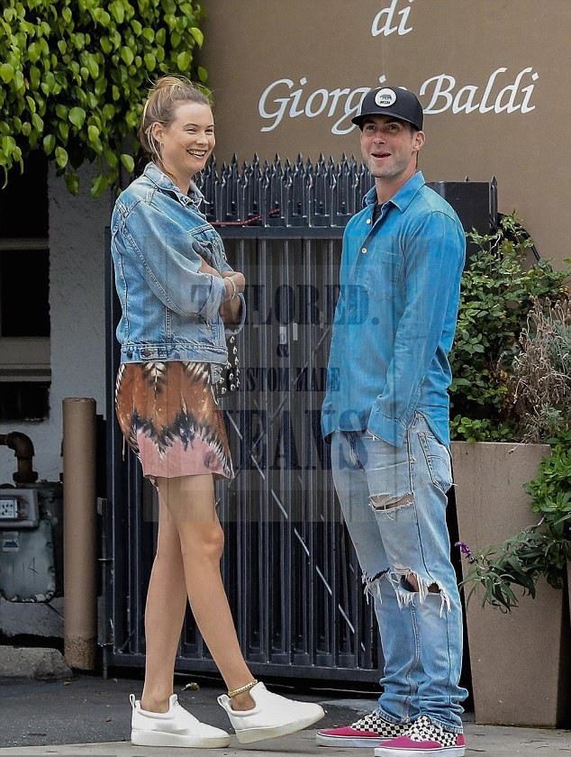 Adam Levine and his denim sense. Tailored Jeans s BLOG