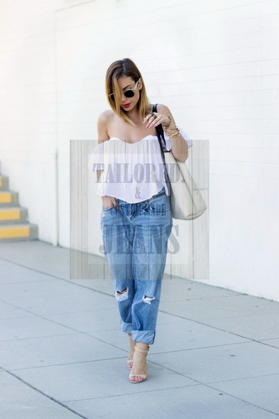 sky blue boyfriend jeans billabong jeans white lulus top
