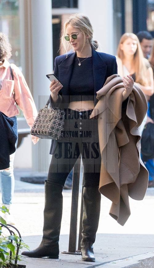easy celebrity jean outfits main.500x0c
