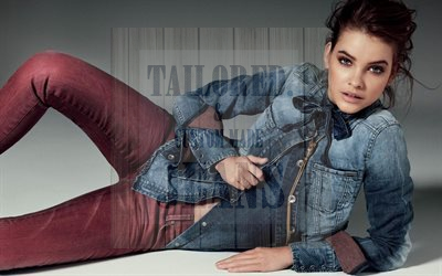 Pink colour inclining in denim jeans!