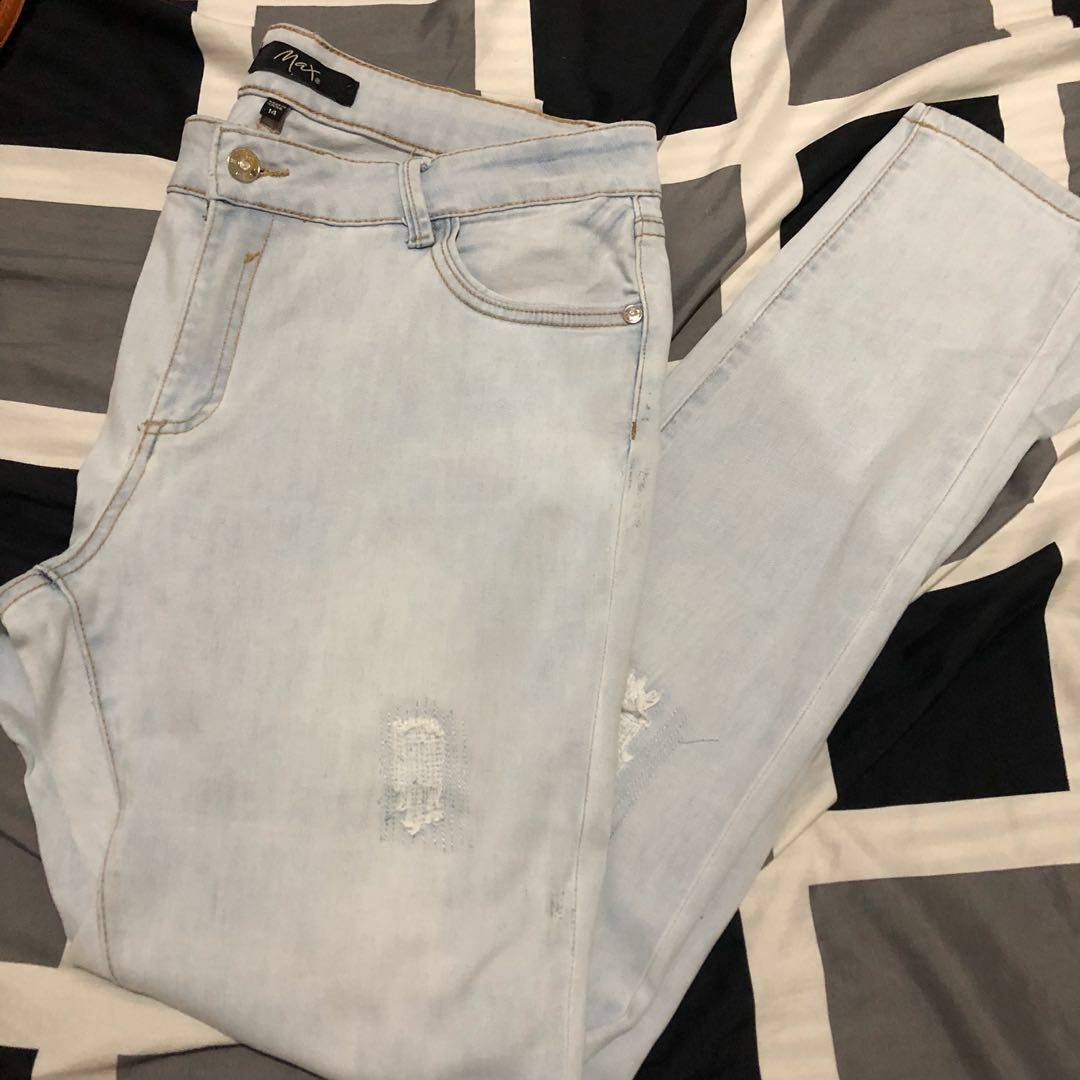 light shade maong pants 0b2bf9aa