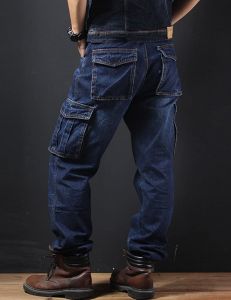 https://www.tailored-jeans.com/media/catalog/product/cache/8568961b23469a30b3f7b368323bc2c6/c/a/cargo-pockets.jpg