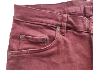 https://www.tailored-jeans.com/media/catalog/product/cache/8568961b23469a30b3f7b368323bc2c6/l/i/light-maroon-denim.png