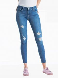 https://www.tailored-jeans.com/media/catalog/product/cache/8568961b23469a30b3f7b368323bc2c6/l/o/low-waist_1.jpg