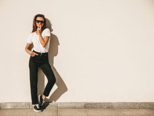 All-Day Comfort: Exploring the Ease of Stretchable Custom Black Jeans width=410 height=150 